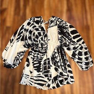 Lexbreezy Hawai’i Romper